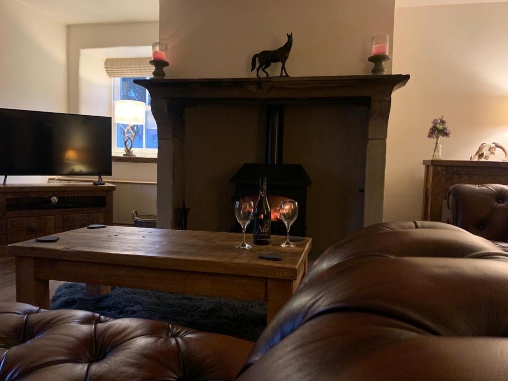 5 Star Cottage On The Green With Log Burner - Dog Friendly Austwick Екстер'єр фото