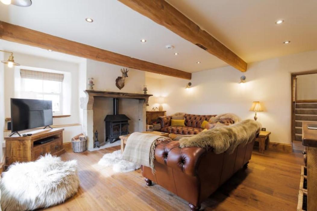 5 Star Cottage On The Green With Log Burner - Dog Friendly Austwick Екстер'єр фото