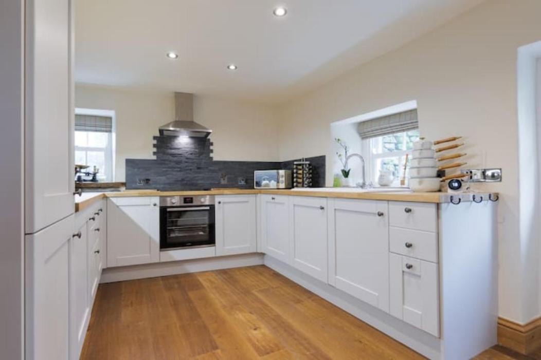 5 Star Cottage On The Green With Log Burner - Dog Friendly Austwick Екстер'єр фото