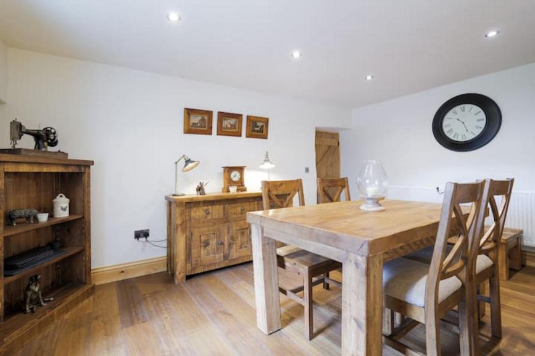 5 Star Cottage On The Green With Log Burner - Dog Friendly Austwick Екстер'єр фото