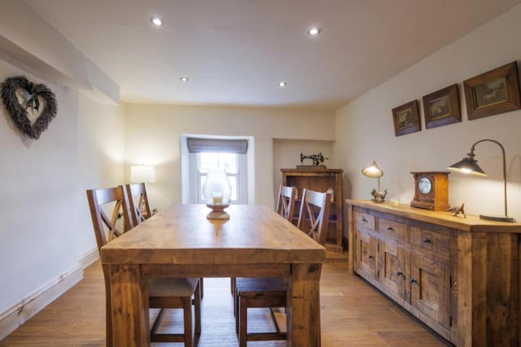 5 Star Cottage On The Green With Log Burner - Dog Friendly Austwick Екстер'єр фото